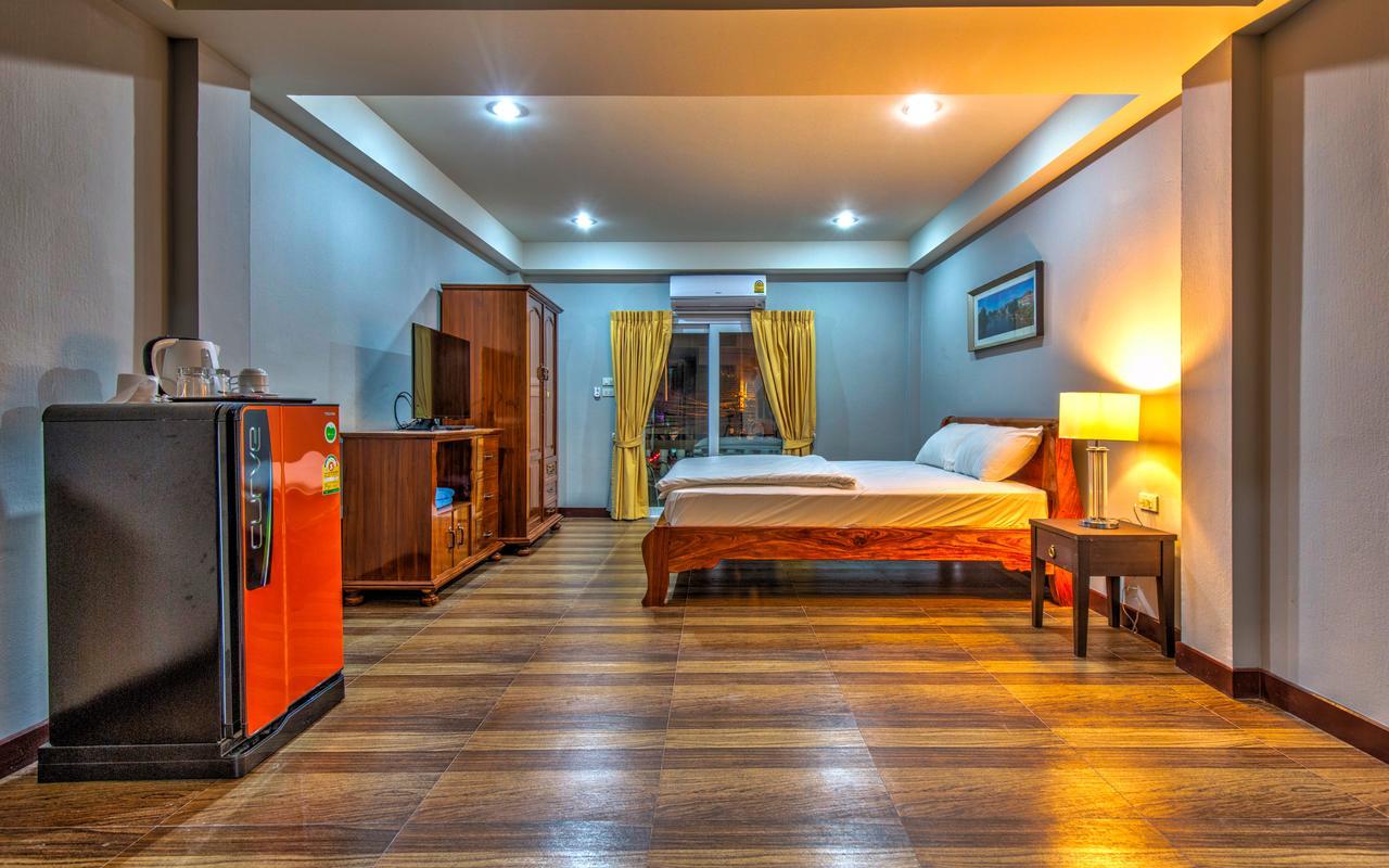 Jomtien Beach Pool House Паттайя Экстерьер фото